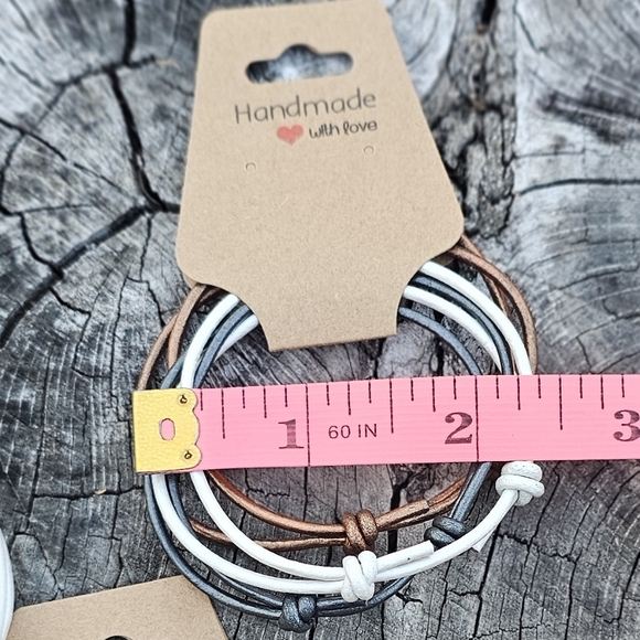 Adjustable Leather Pack of 3 Gunmetal Bronze and White Minimal Wristlet Gift Set - Picture 8 of 9